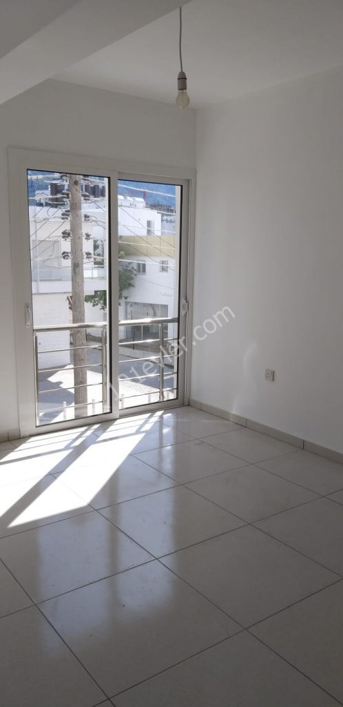 Flat To Rent in Girne Merkez, Kyrenia