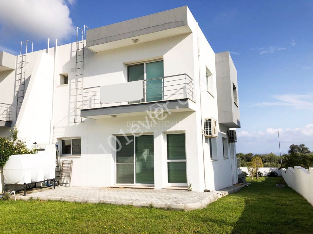 Girne Zeytinlik'te satılık 3+1 ikiz villa!