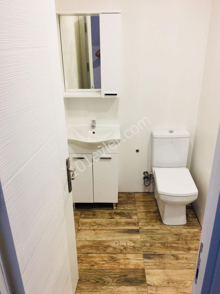 Girne merkezde kiralık full eşyalı sıfır 2+1 daire!