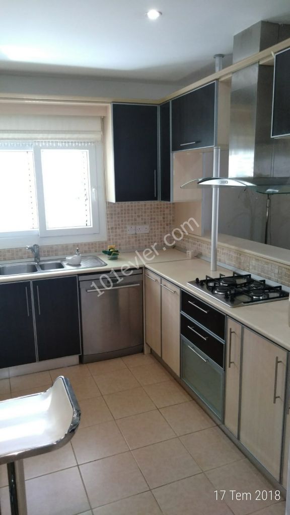 3 BEDROOM FLAT FOR RENT İN CİTY CENTER