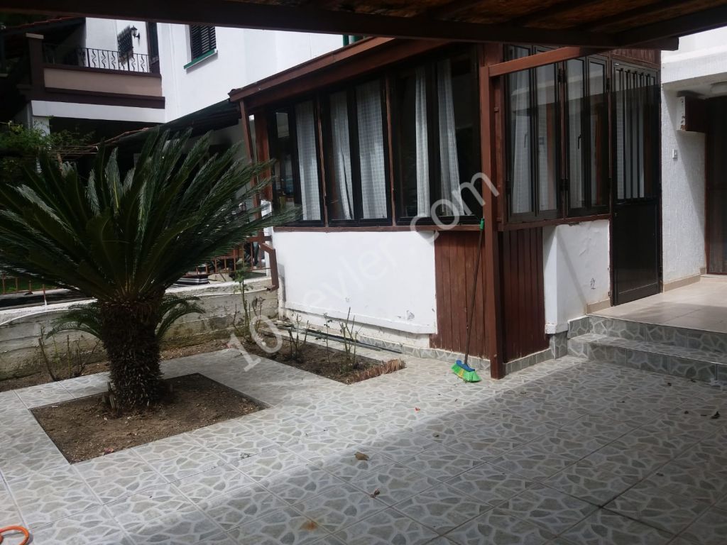 Detached House For Sale in Girne Merkez, Kyrenia