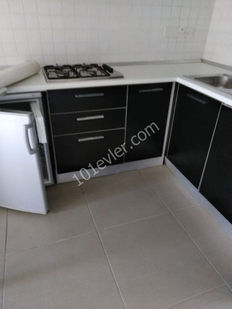 Flat To Rent in Karaoğlanoğlu, Kyrenia