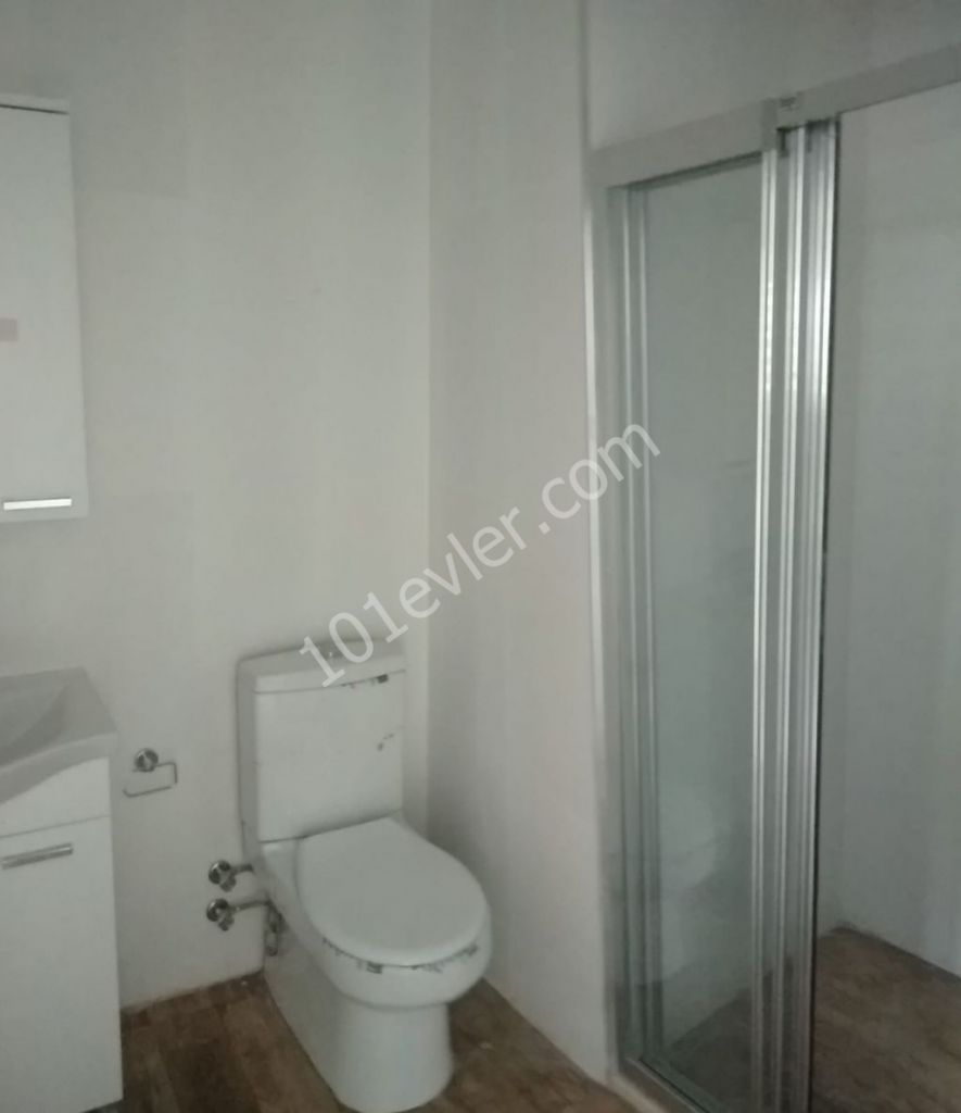 GİRNE MERKEZDE KİRALIK DENİZ MANZARALI FULL EŞYALI 2+1 PENTHOUSE