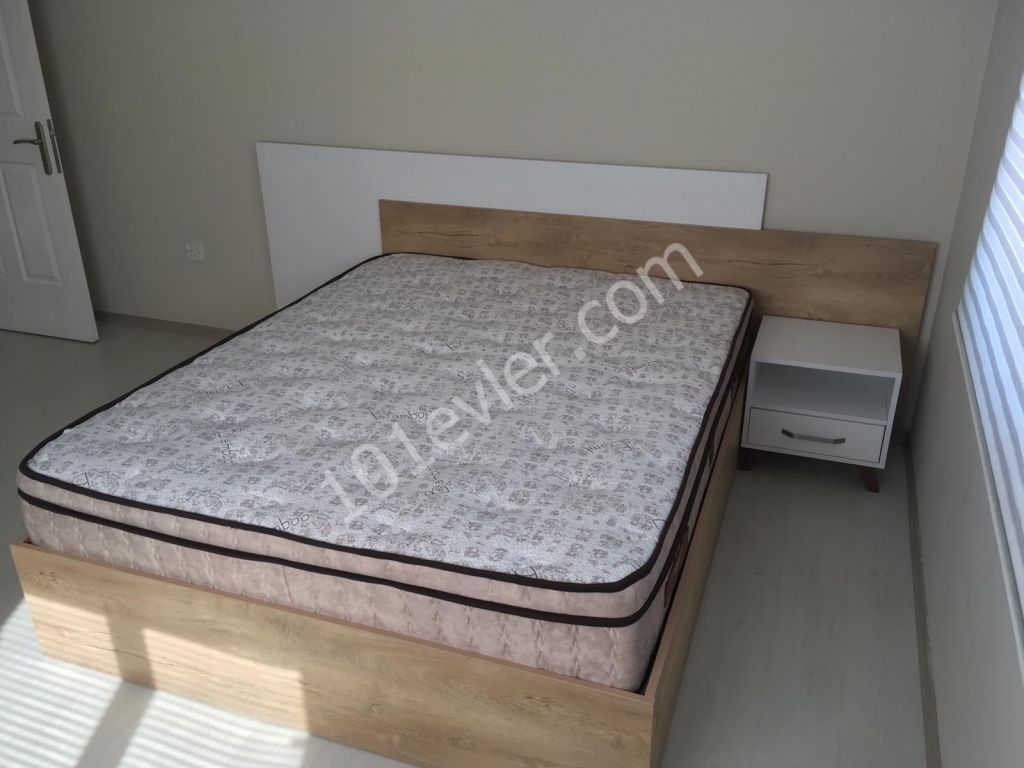 LEFKOŞA YENİŞEHİR'DE SATILIK SIFIR 3+1 FULL EŞYALI VİLLA