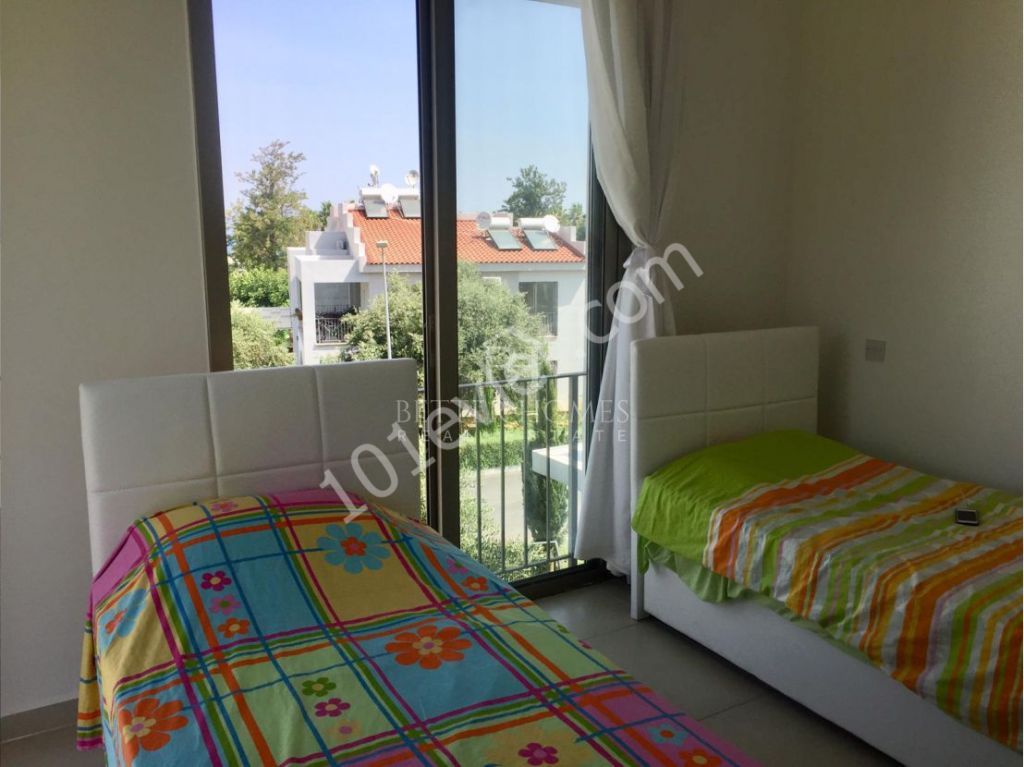 GİRNE ALSANCAK'DA SİTE İÇERİSİNDE SATILIK 2+1 FULL EŞYALI DAİRE