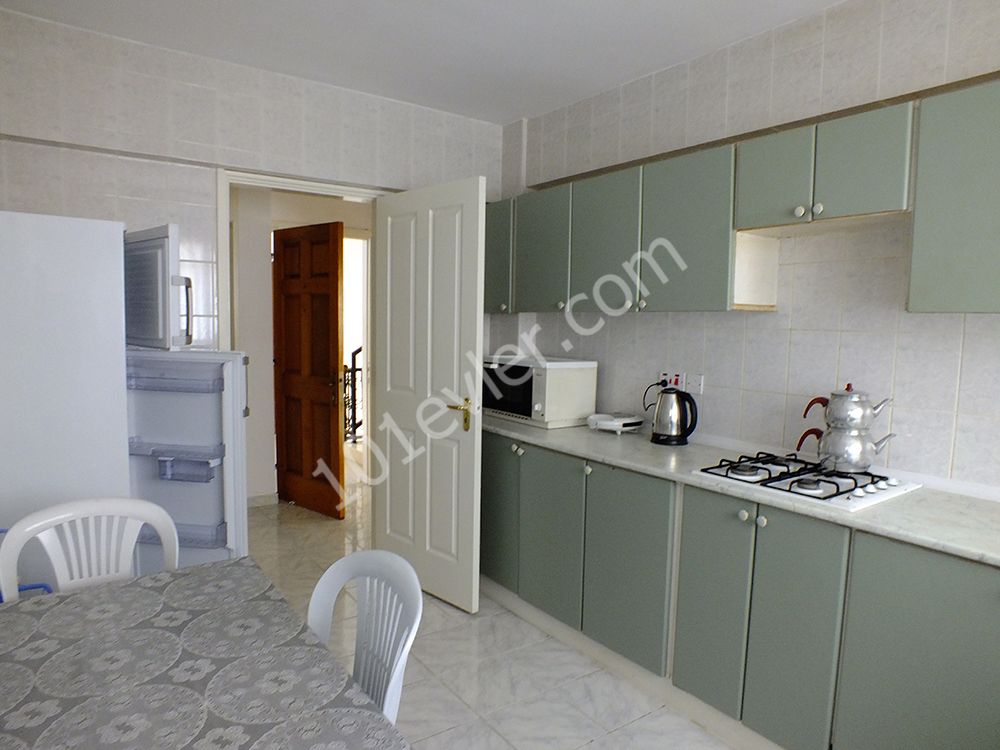 Flat To Rent in Girne Merkez, Kyrenia