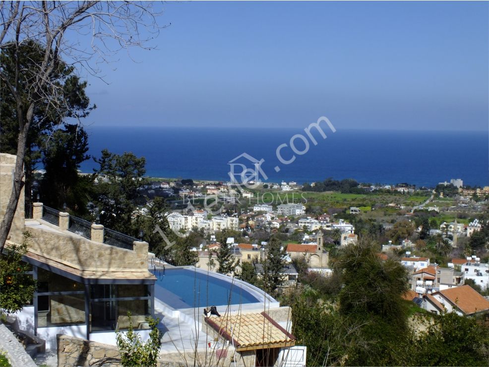 HISTORISCHE STEINVILLA MIT HERRLICHEM BLICK ZUM VERKAUF IN KYRENIA LAPTA ** 