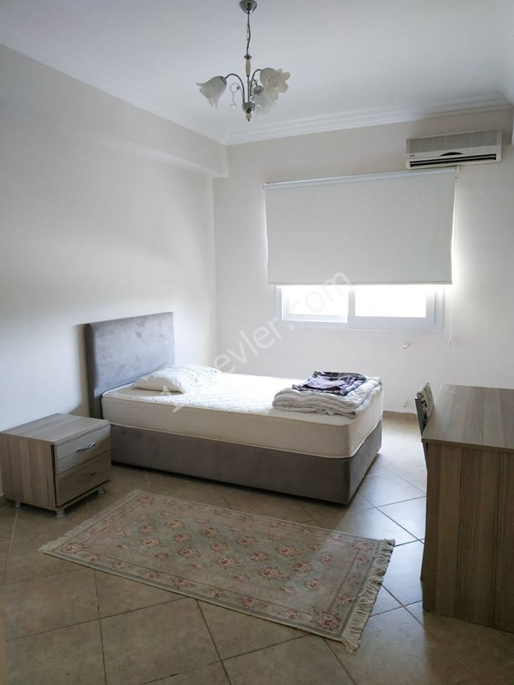 Girne Edremit'te Kiralık Tek Depozitolu 3+1 Full eşyalı Daire