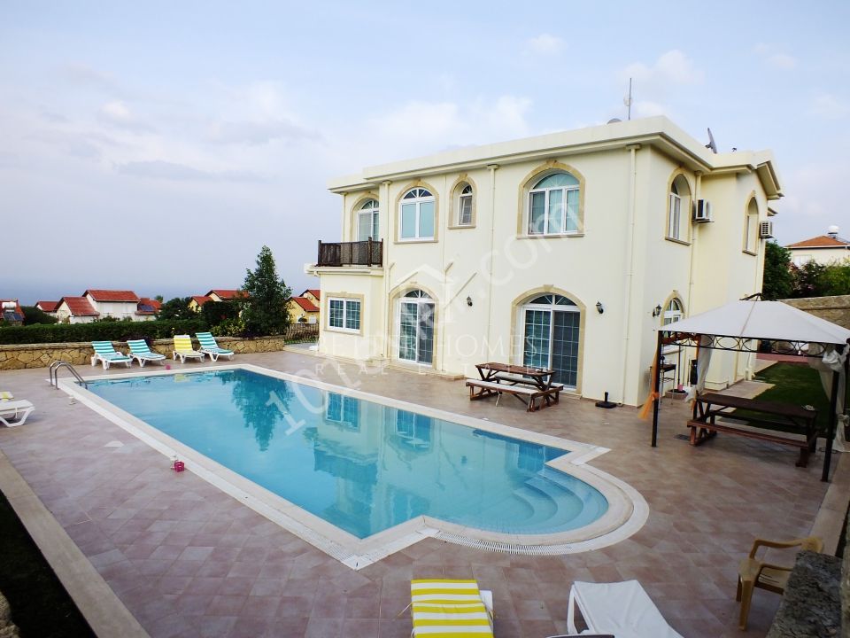 LUXURY VILLA FOR SALE IN KYRENIA ÇATALKÖY, BUILT ON MORE THAN 1 ACRE OF LAND, WITH MAGNIFICENT MOUNTAIN AND SEA VIEWS ** 