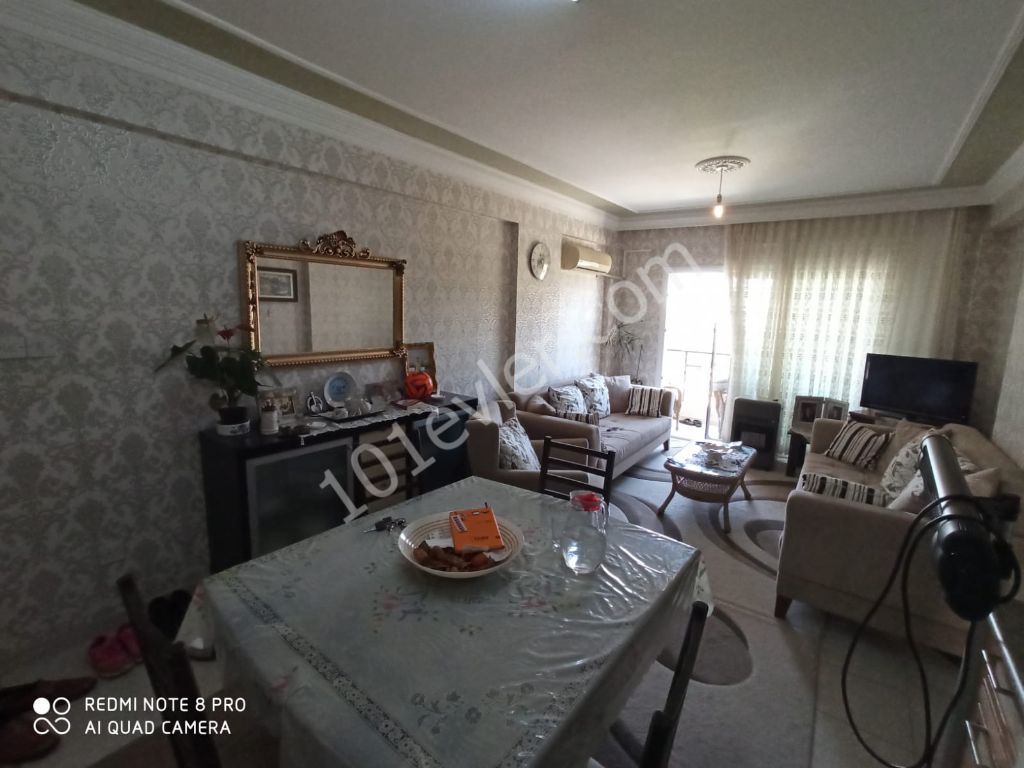 GİRNE MERKEZDE SATILIK 2+1 DAİRE