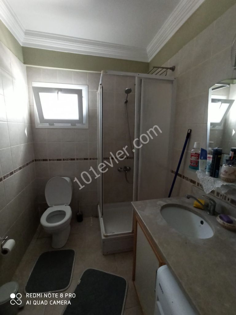 GİRNE MERKEZDE SATILIK 2+1 DAİRE