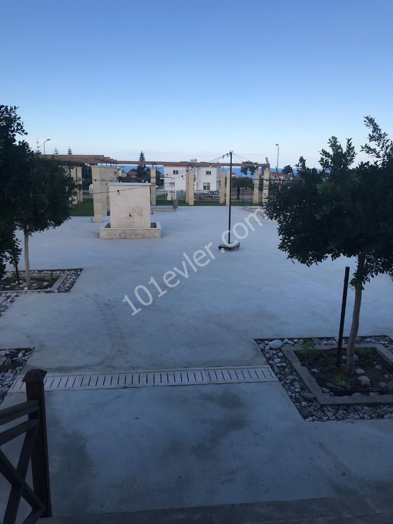 GİRNE ALSANCAK'TA KİRALIK FULL EŞYALI 1+1 DAİRE (KIBRIS TOWN HOUSES)