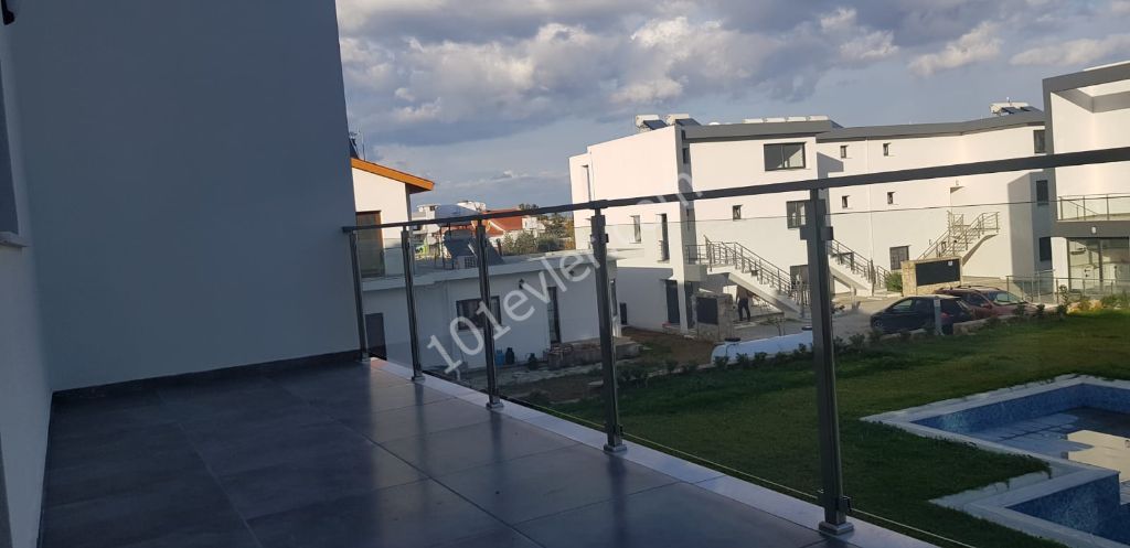 GİRNE ALSANCAK'TA SATILIK SIFIR 1+1 LOFT