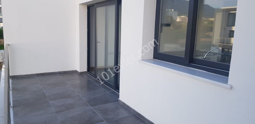 GİRNE ALSANCAK'TA SATILIK SIFIR 1+1 LOFT