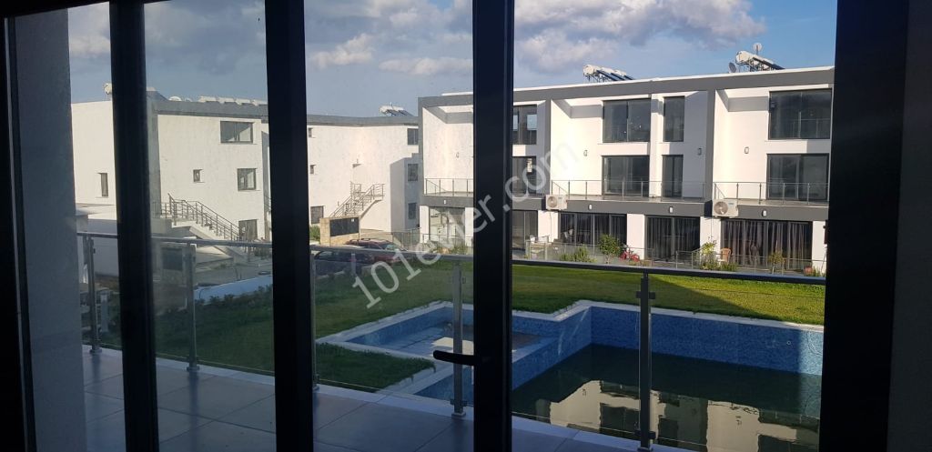 GİRNE ALSANCAK'TA SATILIK SIFIR 1+1 LOFT