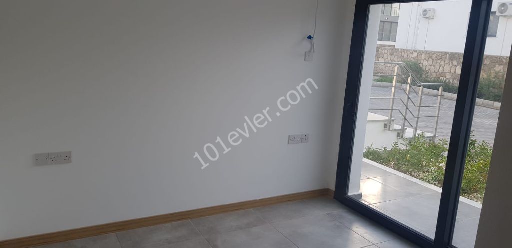 GİRNE ALSANCAK'TA SATILIK SIFIR 1+1 DAİRE