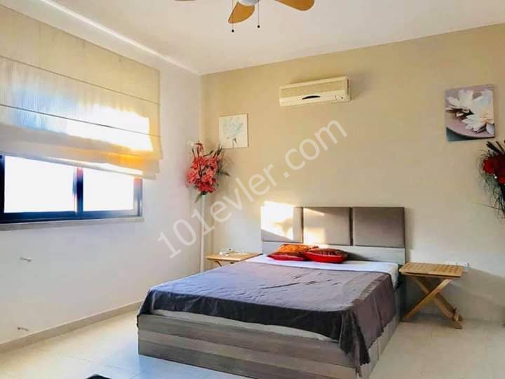 Girne doğanköy de havuzlu kiralık villa 3+1