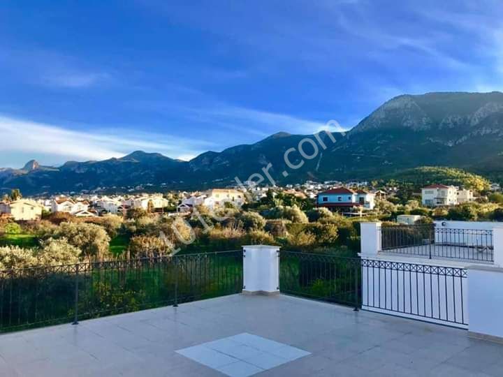 Girne doğanköy de havuzlu kiralık villa 3+1