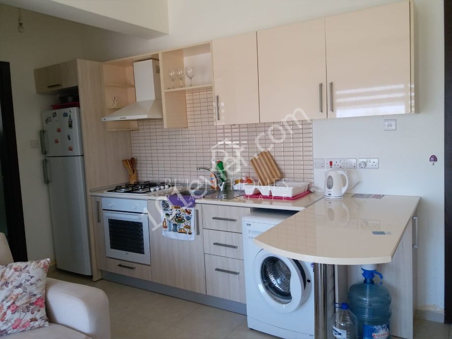 GİRNE KARAOĞLANOĞLU'NDA SATILIK 1+1 DAİRE