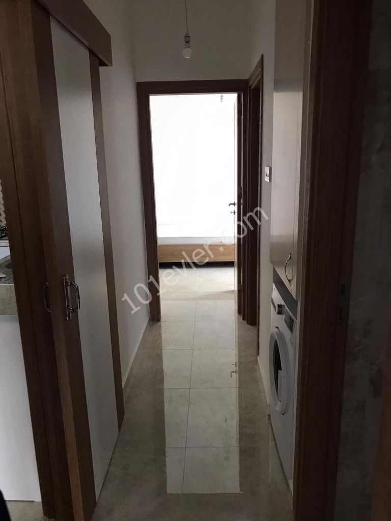 GİRNE MERKEZDE KİRALIK SIFIR FULL EŞYALI 2+1 DAİRE (NUSMAR MARKET CİVARI)