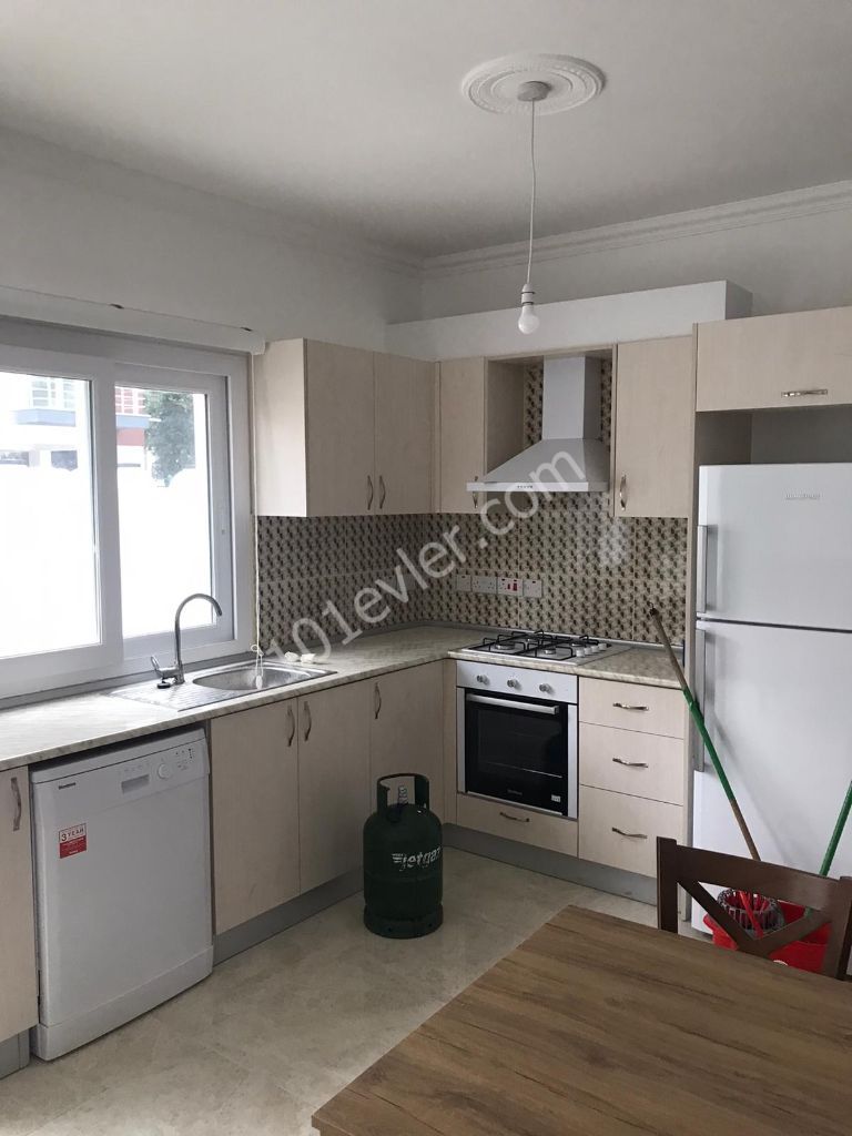 GİRNE MERKEZDE KİRALIK SIFIR FULL EŞYALI 2+1 DAİRE (NUSMAR MARKET CİVARI)