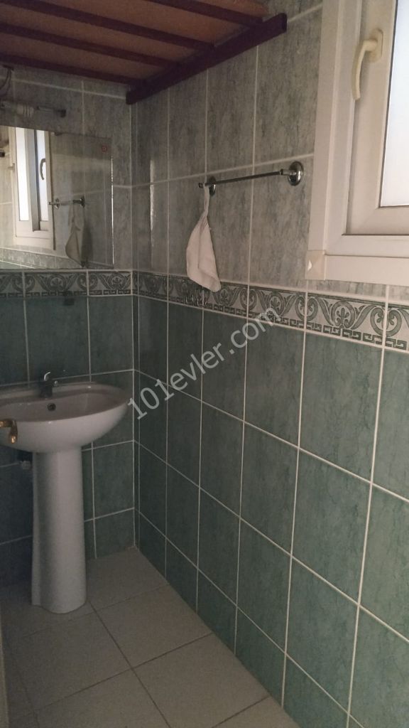 GİRNE MERKEZDE SATILIK 3+1 GENİŞ DAİRE