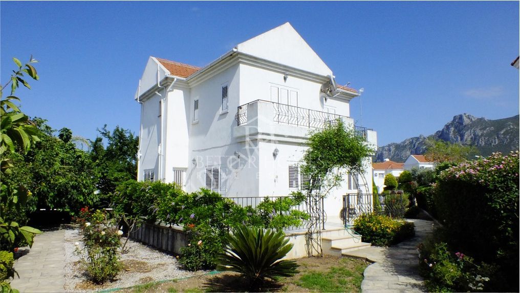 Villa For Sale in Karaoğlanoğlu, Kyrenia