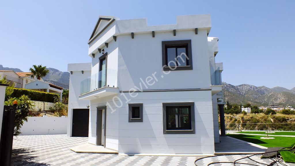 4+1 VILLA MIT HERRLICHEM MEER-UND BERGBLICK ZUM VERKAUF IN KYRENIA CHATALKÖY ** 