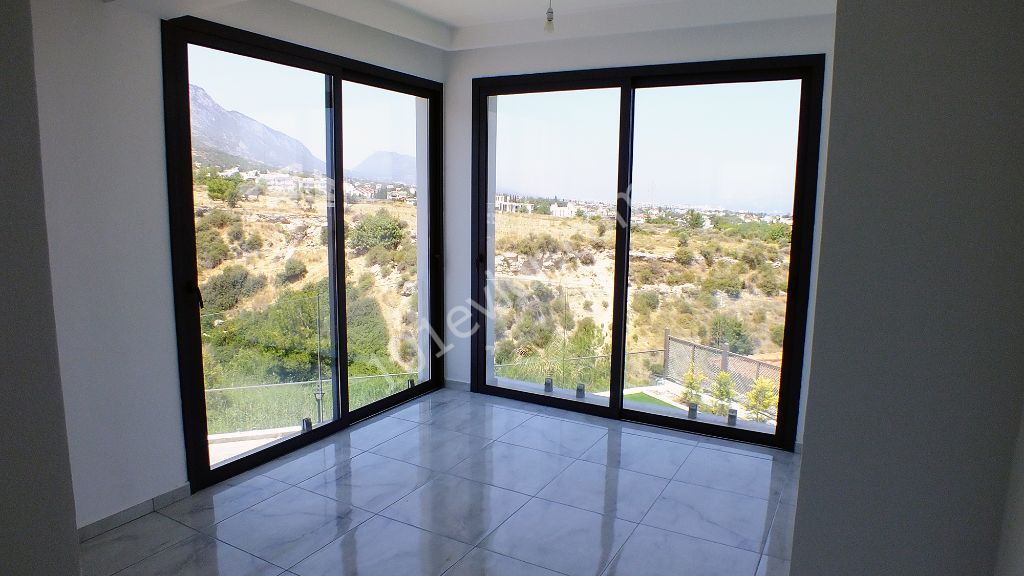 4+1 VILLA MIT HERRLICHEM MEER-UND BERGBLICK ZUM VERKAUF IN KYRENIA CHATALKÖY ** 