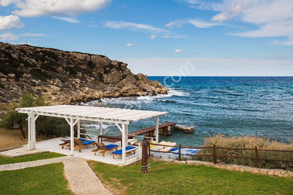 5+1 VILLAS WITH MAGNIFICENT SEA AND MOUNTAIN VIEWS FOR SALE IN TATLISU ** 