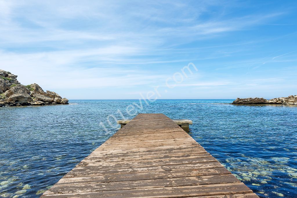 5+1 VILLA MIT HERRLICHEM MEER-UND BERGBLICK ZUM VERKAUF IN SÜßWASSER ** 