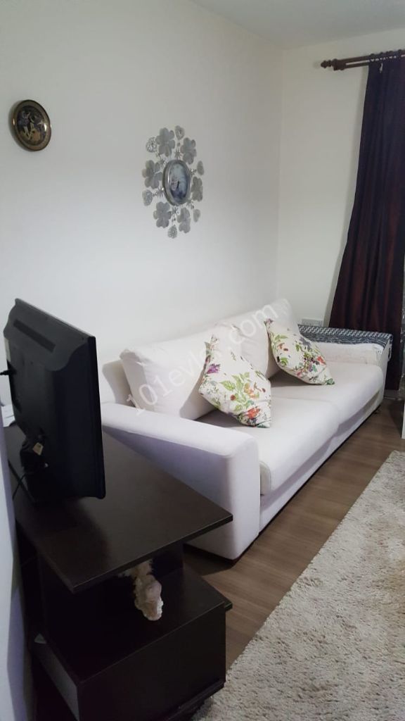 Flat To Rent in Girne Merkez, Kyrenia