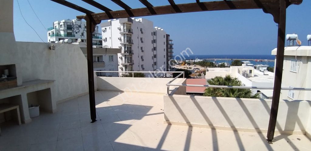 Penthouse To Rent in Girne Merkez, Kyrenia