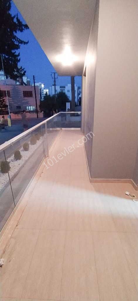 Girne Kavanium sitesinde kiralık zemin kat 1+1 