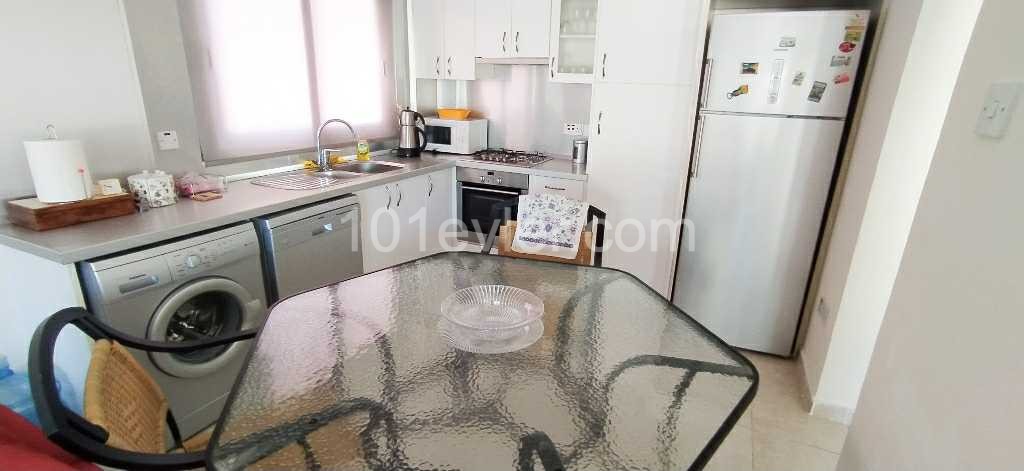 Girne yeni liman bölgesinde satılık 2+1 penthouse