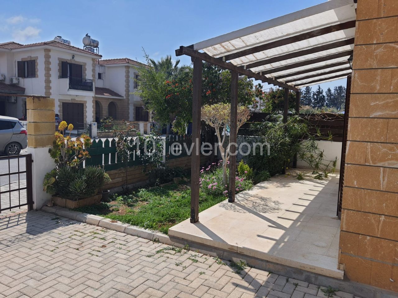 Turkish kochanli villa for sale in Kyrenia Bosphorus ** 