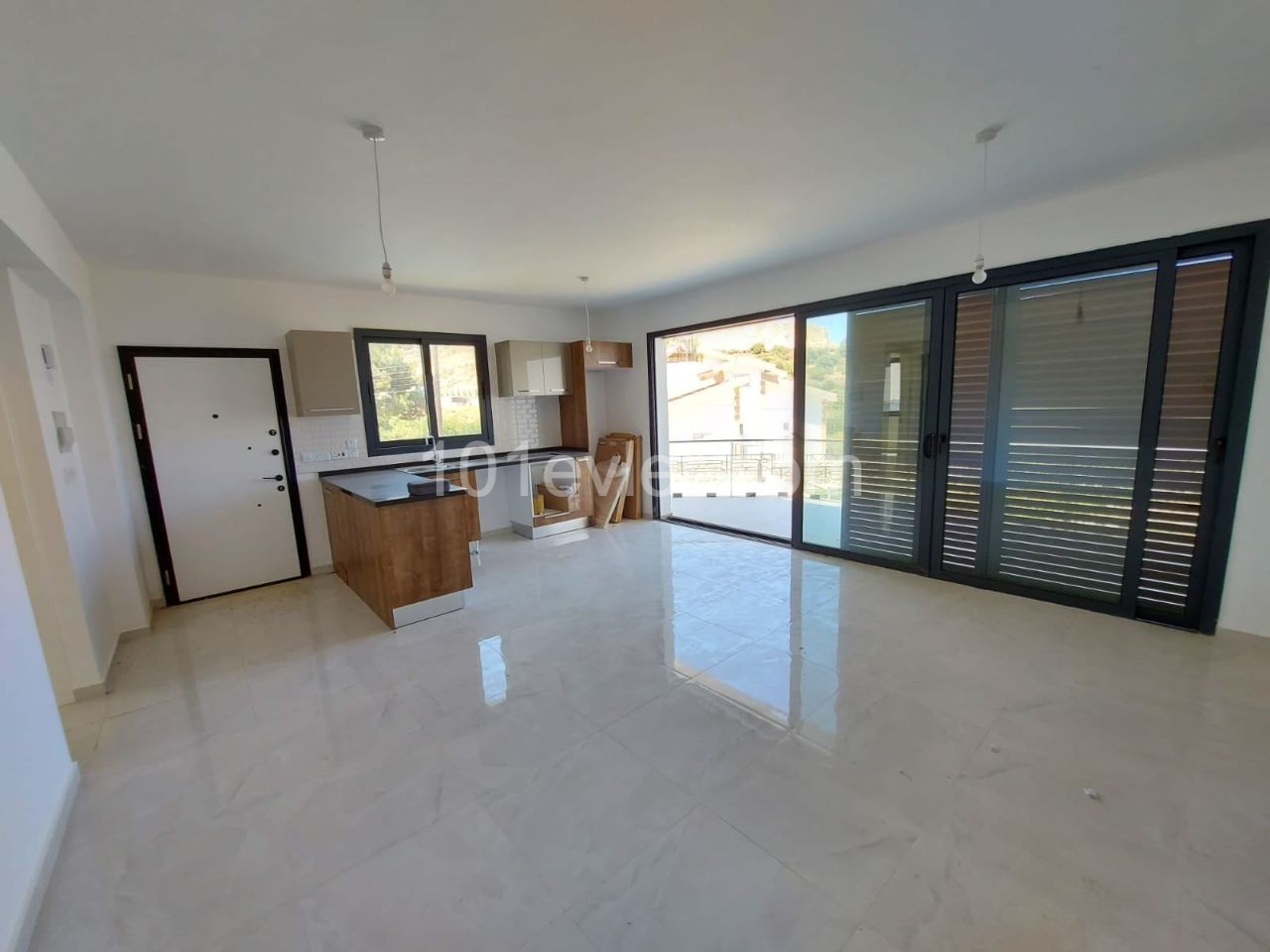 Flat For Sale in Alsancak, Kyrenia