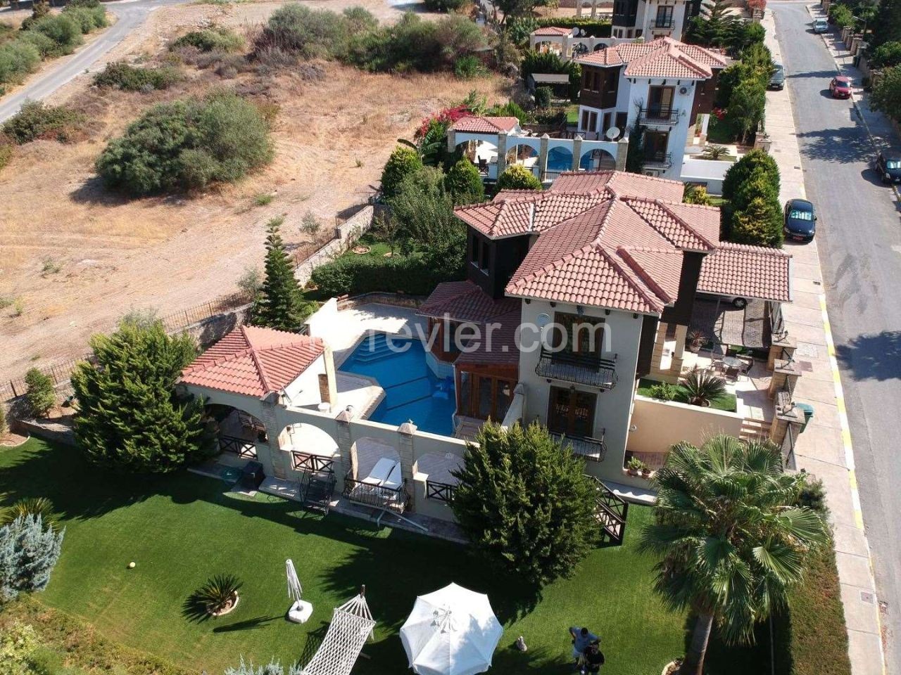 Villa with spacious and perfectly landscaped garden for sale in Bellapais, Girne ** 