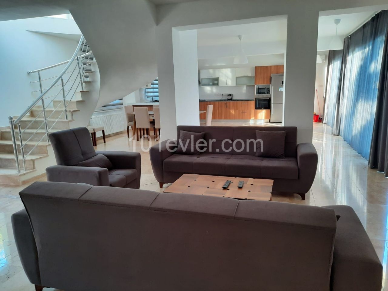 Luxus 4 + 1 Villa mit privatem Pool zum Verkauf in ozanköy auf Zypern ** 