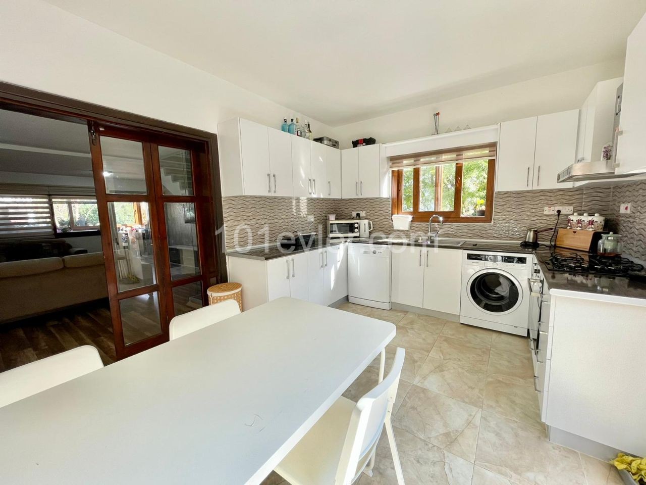 Detached villa for sale in Doğanköy ** 