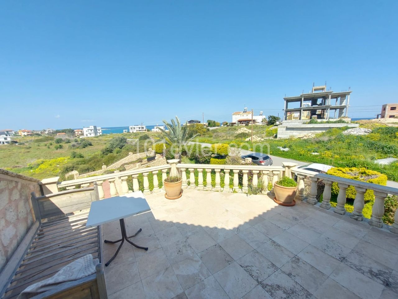 UNIQUE 5 BEDROOM STONE VILLA WITH AUTHENTIC STYLE, within walking distance to the sea in Karşıyaka ** 