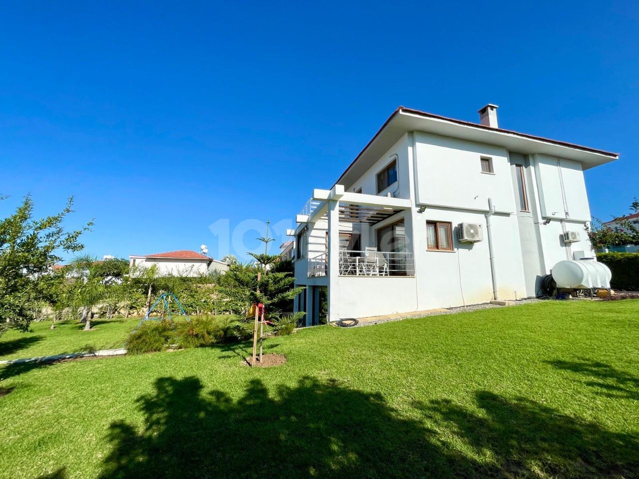 Triplex-Villa zum Verkauf in Çatalköy, Girne