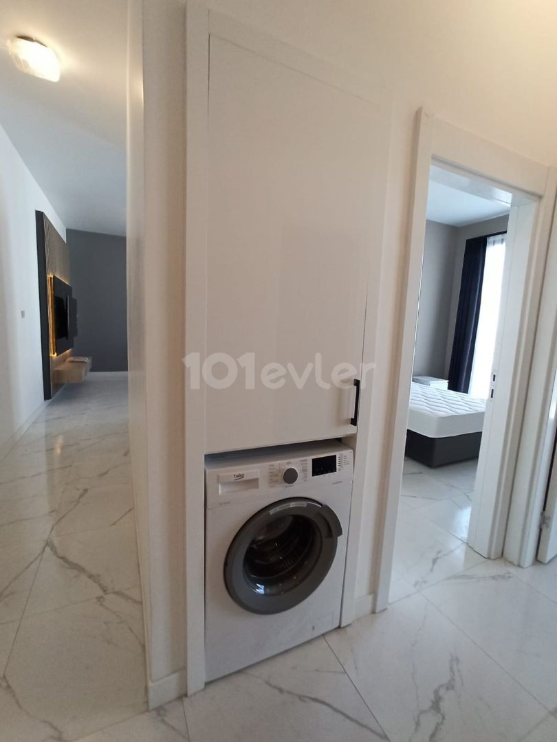 2 SCHLAFZIMMER SALON ZERO ULTRA LUXURIÖS MÖBLIERTE WOHNUNG ZU VERMIETEN IN KKTC GIRNE ALSANCAK