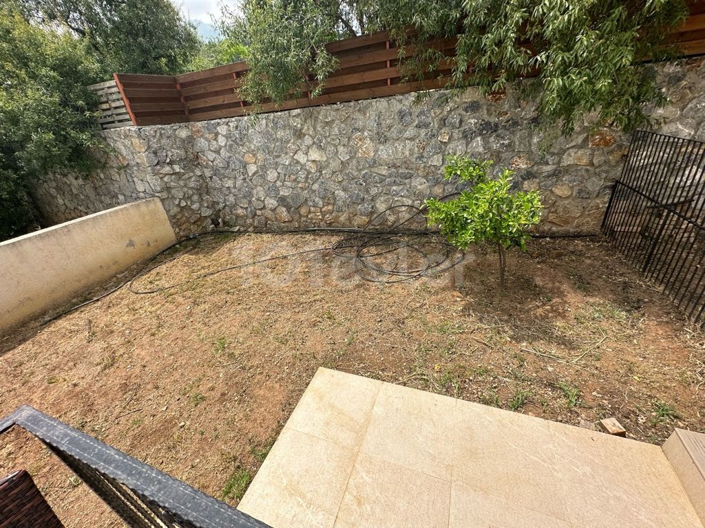 Yeşiltepe’de kiralık müstakil 3+1 full eşyalı villa