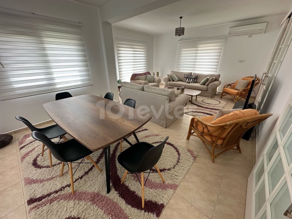 Villa To Rent in Yeşiltepe, Kyrenia