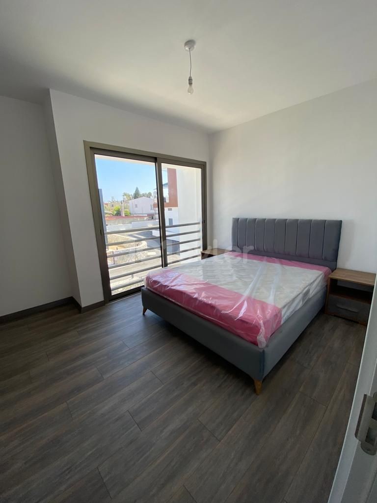 Alsancak emtan site 2+1 in a magnificent location fully furnished