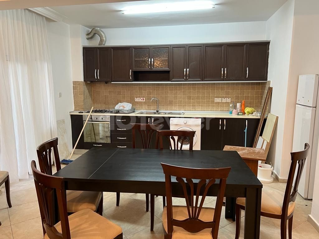 Flat To Rent in Alsancak, Kyrenia