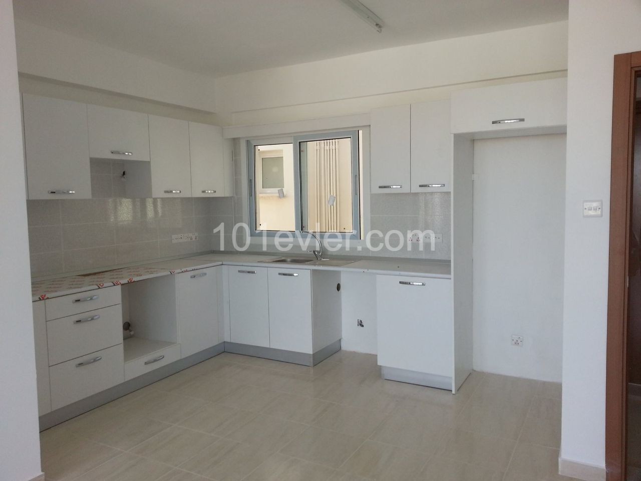 APARTMENT FOR SALE NEXT TO LEFKE EUROPEAN UNIVERSITY ** 