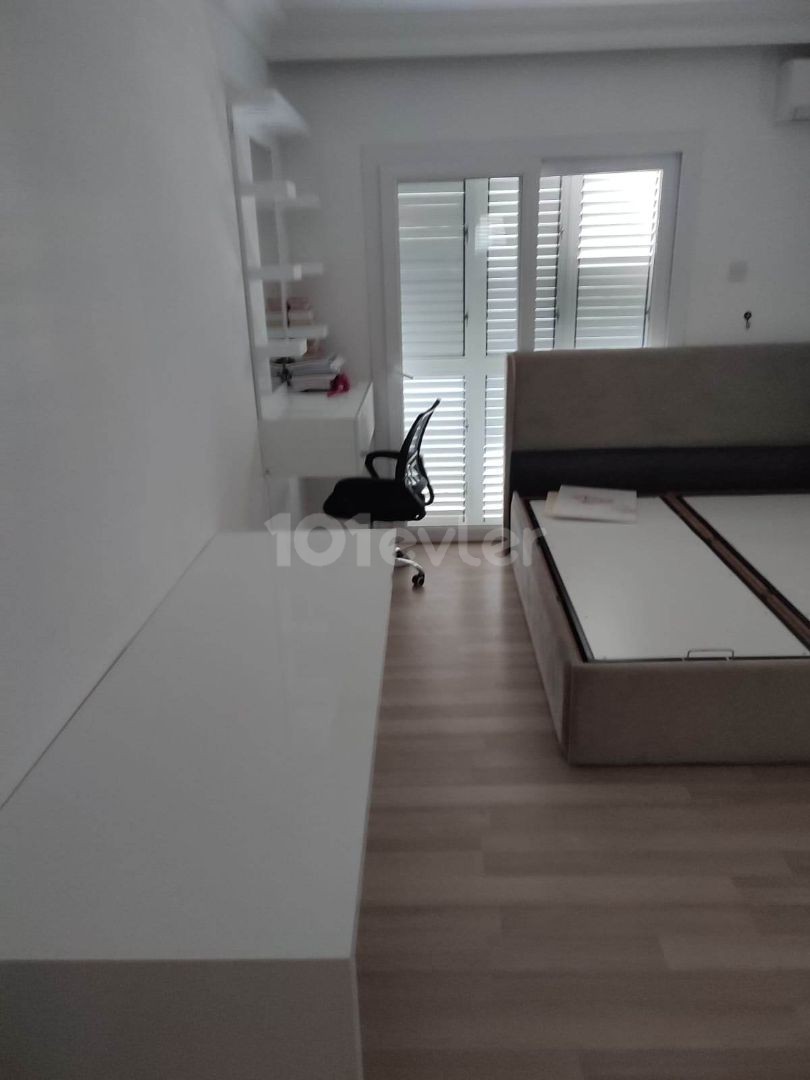 PENTHOUSE FOR SALE IN GEMİKONAĞI-FOR SALE PENTHOUSE