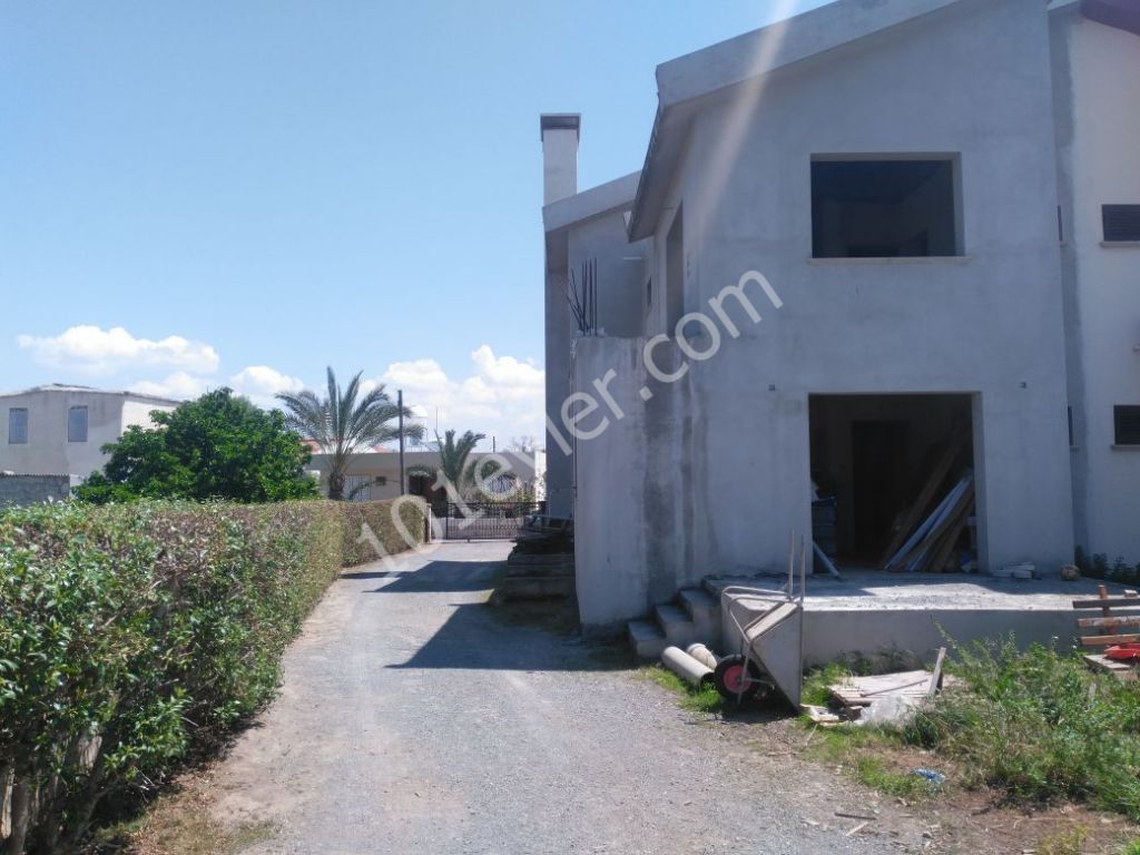 Semi Detached For Sale in Güzelyurt Merkez, Guzelyurt